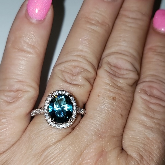 Blue Topaz Sterling Silver Ring - Picture 7 of 8